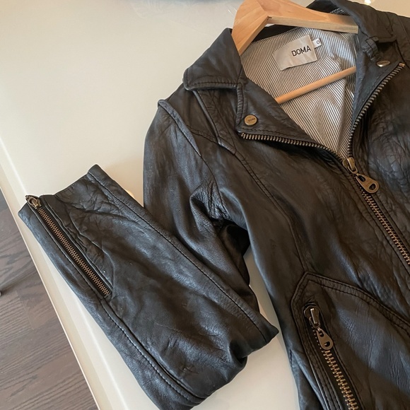 DOMO women’s Leather Jacket Size S. Navy - Picture 3 of 3